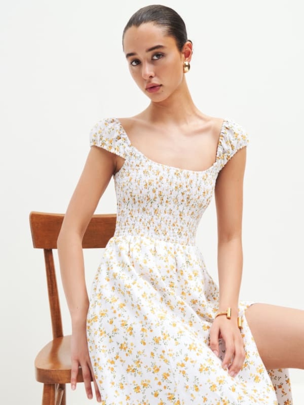 Reformation Tavi Linen Dress
: Adagio